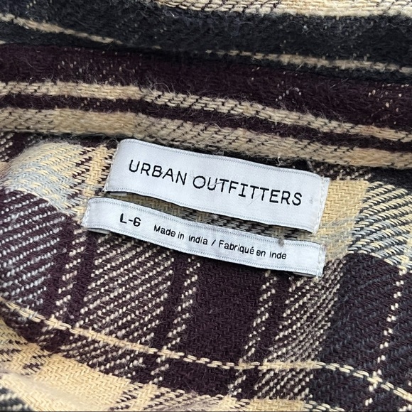 Urban Outfitters Brown Checkered Women’s znutton Down Crop Top Size Large - Picture 4 of 4